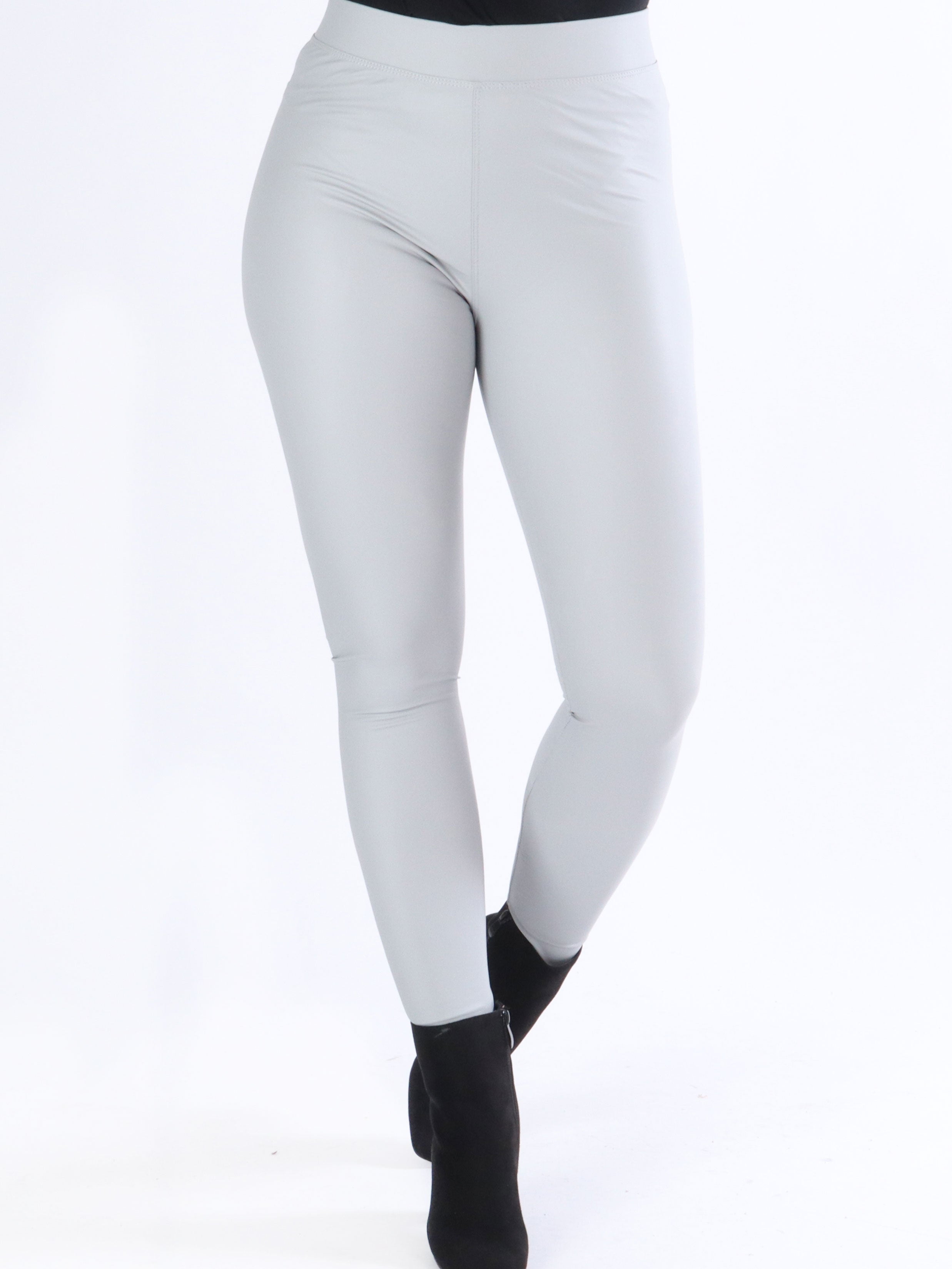 Patricia - Elastiska leggings i läderlook